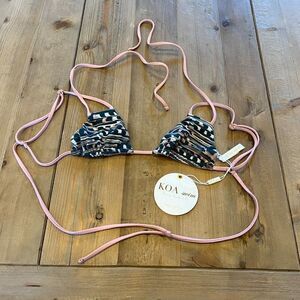 KOA Sunset Peak Blush Reversible Bikini Top Size Small NWT
